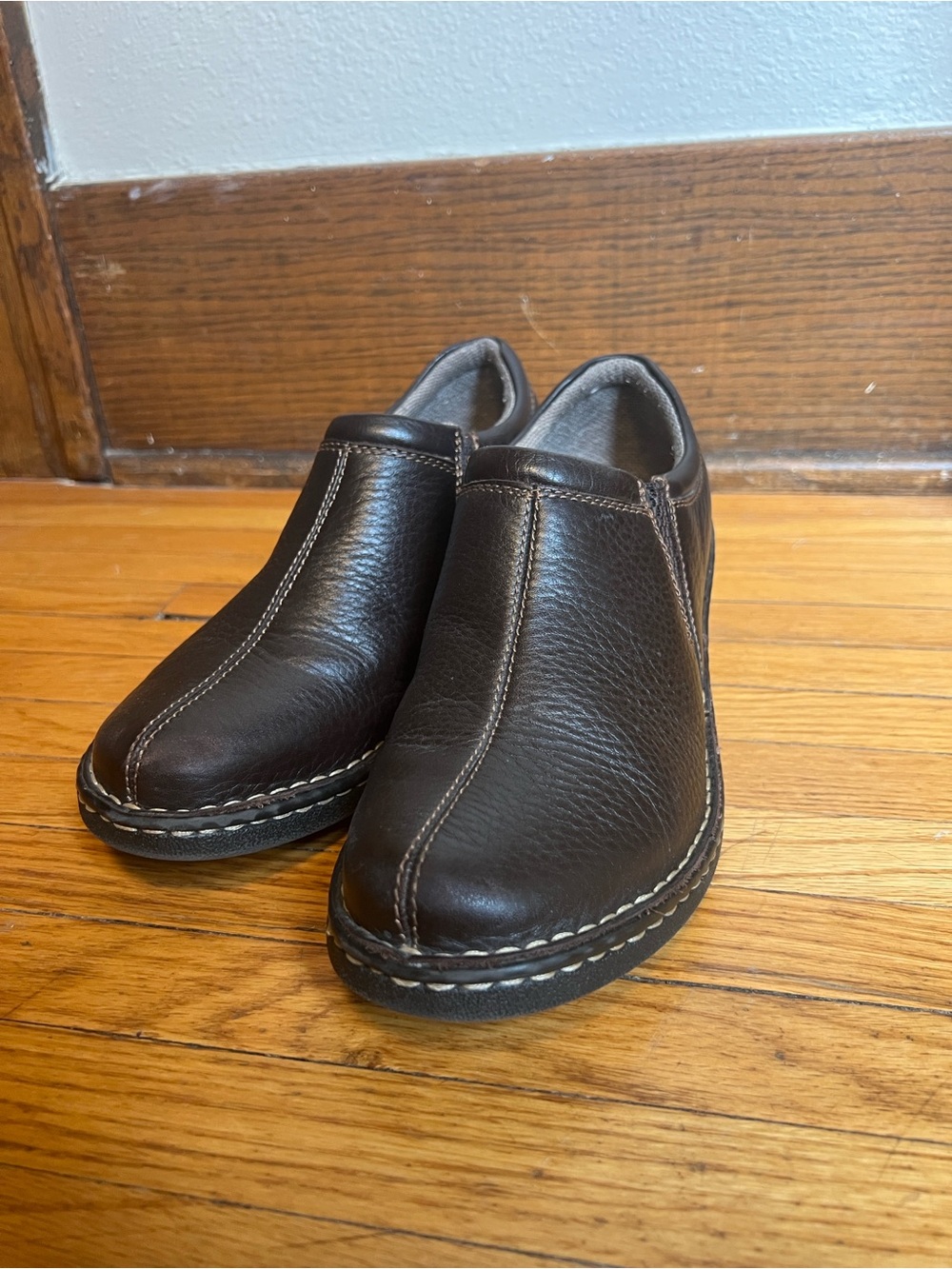 Eastland Women's Dark Brown Slip-On Leather Loafers